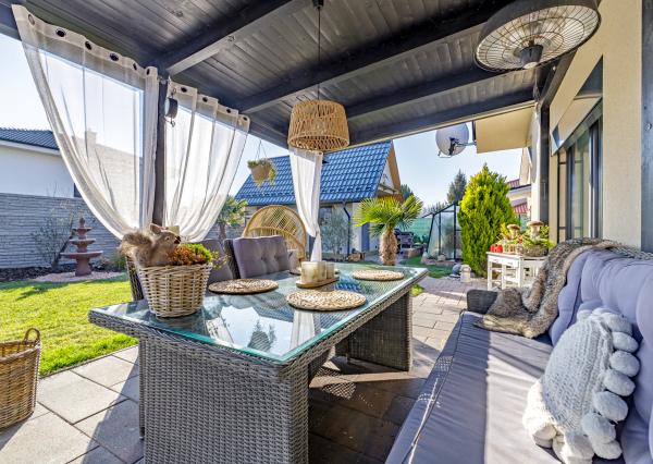 PREDANÉ- 4-IZBOVÝ BUNGALOV- POZEMOK 600m²-HAMULIAKOVO