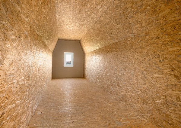 PREDANÉ- PREDAJ- 4- IZBOVÝ- BUNGALOV-KOSTOLNÁ PRI DUNAJI