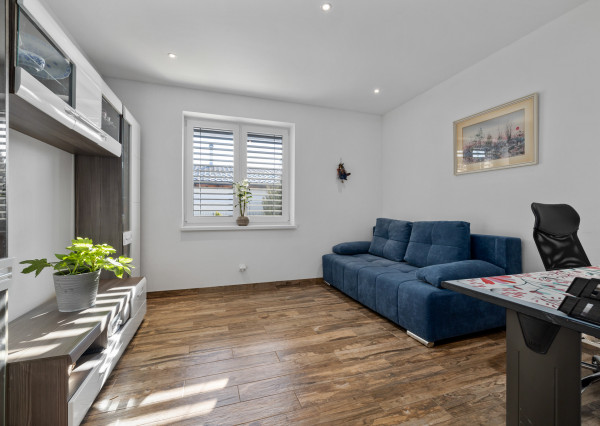 PREDANÉ- PRÉMIOVÝ- 4-IZBOVÝ DOM-ČIERNA VODA