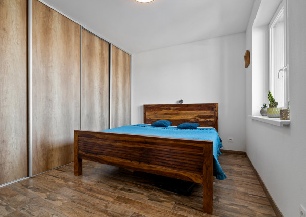 PREDANÉ- PRÉMIOVÝ- 4-IZBOVÝ DOM-ČIERNA VODA