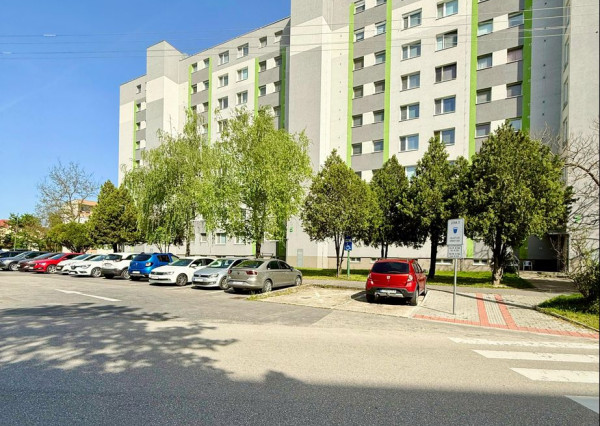 KRÁSNY-3-IZBOVÝ BYT- PRENÁJOM- ŠAMORÍN