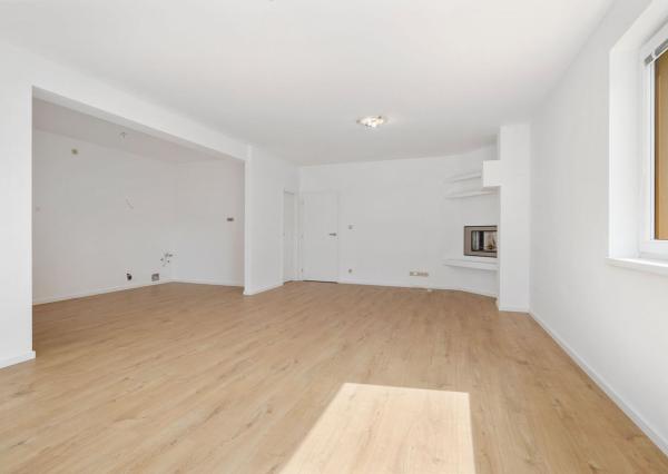 PREDANÉ- PREDAJ- 4-IZBOVÝ- 170m2- RODINNÝ DOM- ROVINKA