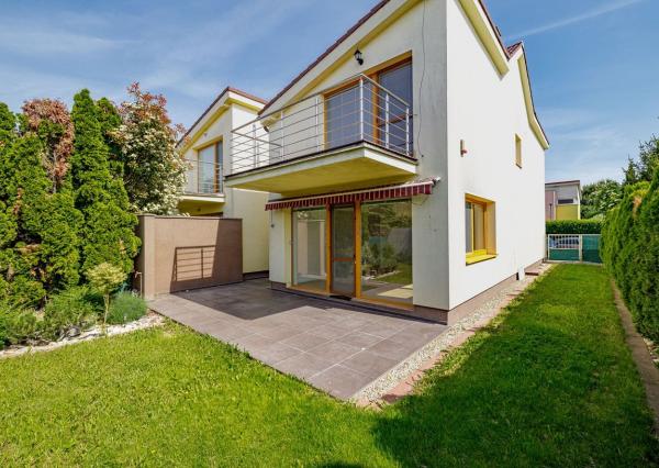 PREDANÉ- PREDAJ- 4-IZBOVÝ- 170m2- RODINNÝ DOM- ROVINKA