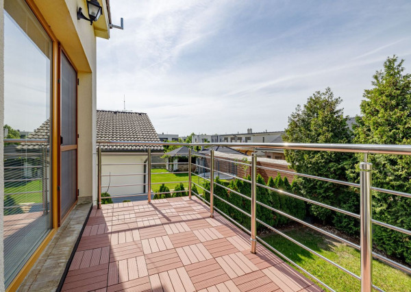 PREDANÉ- PREDAJ- 4-IZBOVÝ- 170m2- RODINNÝ DOM- ROVINKA