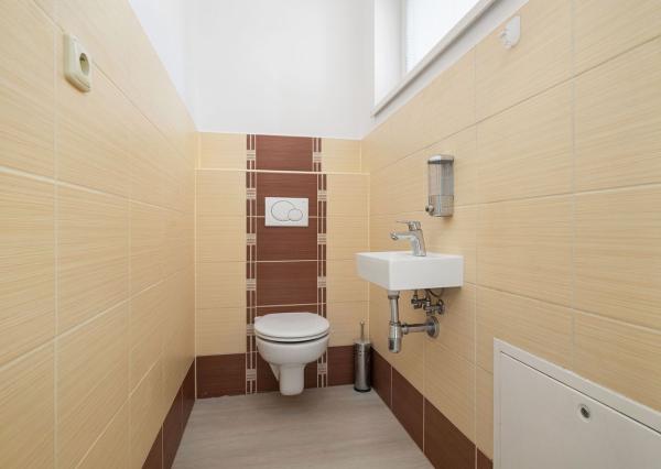 PREDANÉ- PREDAJ- 4-IZBOVÝ- 170m2- RODINNÝ DOM- ROVINKA