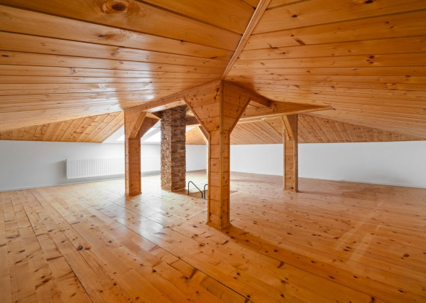 PREDANÉ- PREDAJ- 6 IZBOVÝ- VYSOKÁ PRI MORAVE