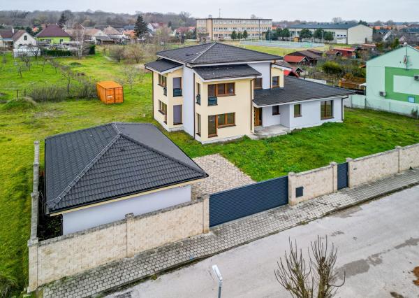 PREDANÉ- PREDAJ- 6 IZBOVÝ- VYSOKÁ PRI MORAVE