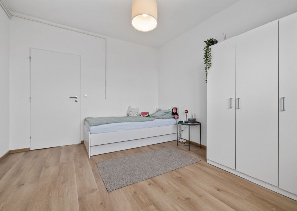 PREDANÝ- PREDAJ- 4-IZBOVÝ– 85 m2- GARÁŽ-ZÁHRADY-VAJNORY