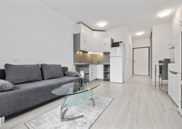 PREDANÉ - PREDAJ- 1-IZBOVÝ BYT- S BALKÓNOM- PETRŽALKA