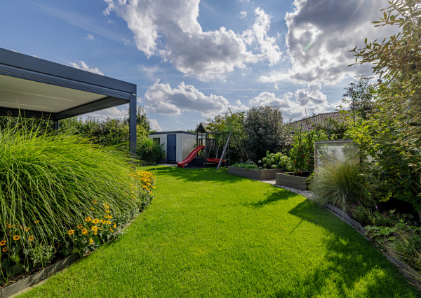 REZERVOVANÉ- SMART- BUNGALOV-  4IZBOVÝ- BAZÉN- BERNOLÁKOVO