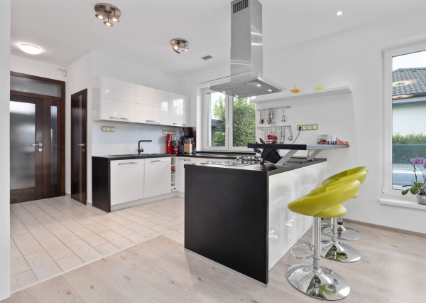 REZERVOVANÉ- SMART- BUNGALOV-  4IZBOVÝ- BAZÉN- BERNOLÁKOVO