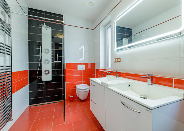 REZERVOVANÉ- SMART- BUNGALOV-  4IZBOVÝ- BAZÉN- BERNOLÁKOVO