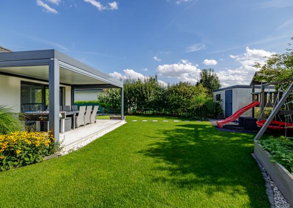 REZERVOVANÉ- SMART- BUNGALOV-  4IZBOVÝ- BAZÉN- BERNOLÁKOVO