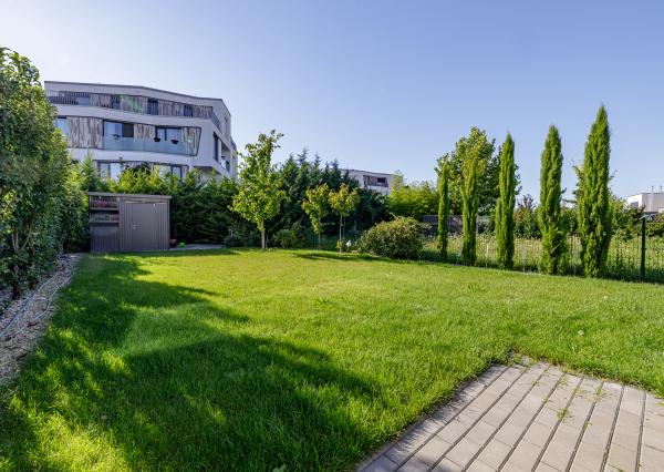 PRENÁJOM- 4-IZBOVÝ MODERNÝ- RODINNÝ DOM- MALINOVO/ TRI VODY