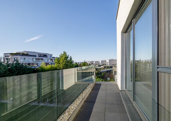 PRENÁJOM- 4-IZBOVÝ MODERNÝ- RODINNÝ DOM- MALINOVO/ TRI VODY