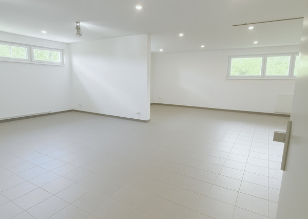 PRENÁJOM- NEBYTOVÉHO PRIESTORU- KADNÁROVÁ ULICA- RAČA- BA