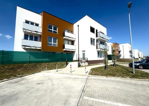 BE.LIVE COMPANY- PREDAJ- ÚTULNÝ- 2I- BYT- PARKOVANIE- IVANKA PRI DUNAJI