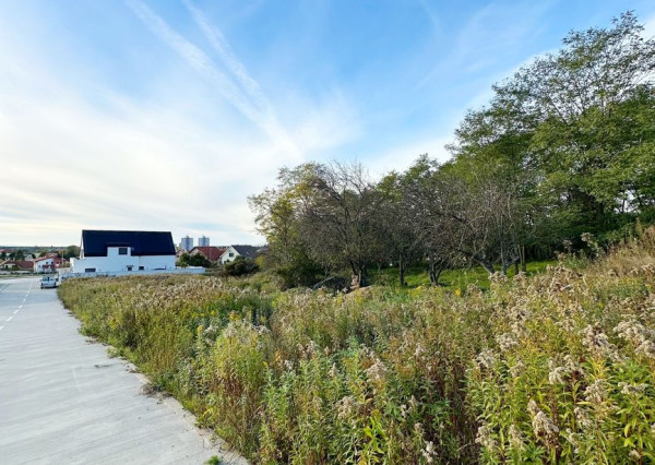 EXKLUZÍVNY STAVEBNÝ POZEMOK V NAJPRESTÍŽNEJŠEJ ČASTI STUPAVY 