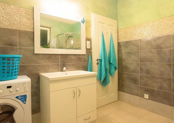 ÚTULNÝ 3-IZBOVÝ DOM S KRBOM- IVANKA PRI DUNAJI