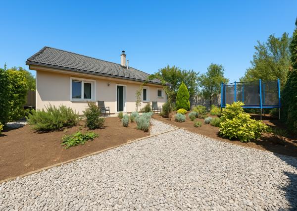 ÚTULNÝ 3-IZBOVÝ DOM S KRBOM- IVANKA PRI DUNAJI