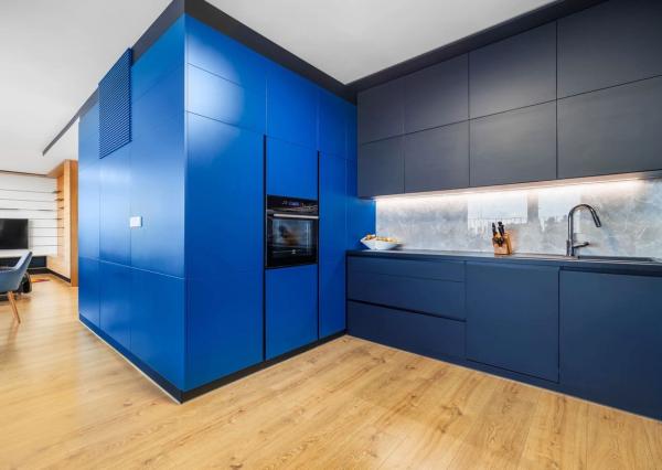 OFF PONUKA - LUXUSNÝ PENTHOUSE - PANORAMATICKÝ VÝHĽAD- TERASA- 4-IZBOVÝ - KOLIBA