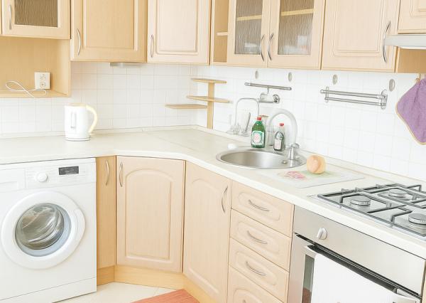 OFF PONUKA - SLNEČNÝ 2-IZBOVÝ BYT – MOŽNOSŤ 3 IZIEB- RAČA –KRASŇANY