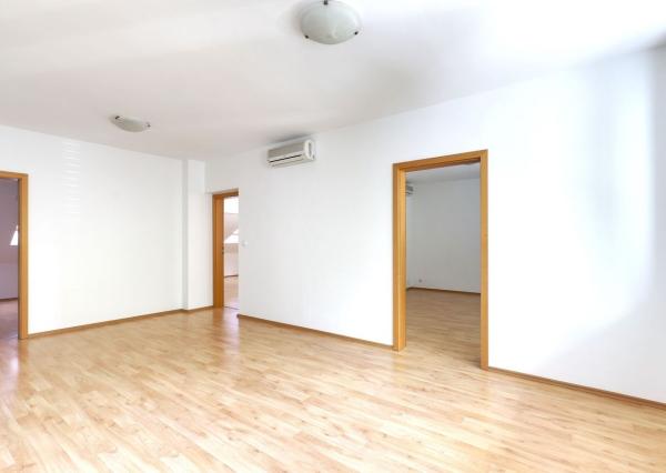 OFF PONUKA - PRIESTRANNÝ 8-IZBOVÝ DOM – TICHÁ VILOVÁ ŠTVRŤ – MOŽNOSŤ 2 BYTOVÝCH JEDNOTIEK – DÚBRAVKA