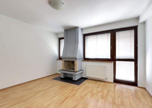 OFF PONUKA - PRIESTRANNÝ 8-IZBOVÝ DOM – TICHÁ VILOVÁ ŠTVRŤ – MOŽNOSŤ 2 BYTOVÝCH JEDNOTIEK – DÚBRAVKA