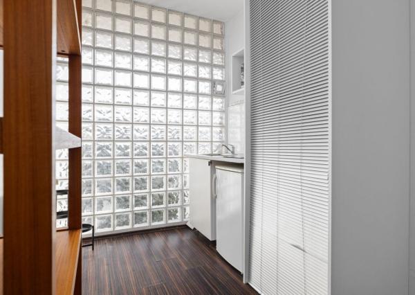 PREDAJ- INVESTIČNÝ- 5- IZBOVÝ- DOM- S BAZÉNOM- KARLOVÁ VES- BRATISLAVA 