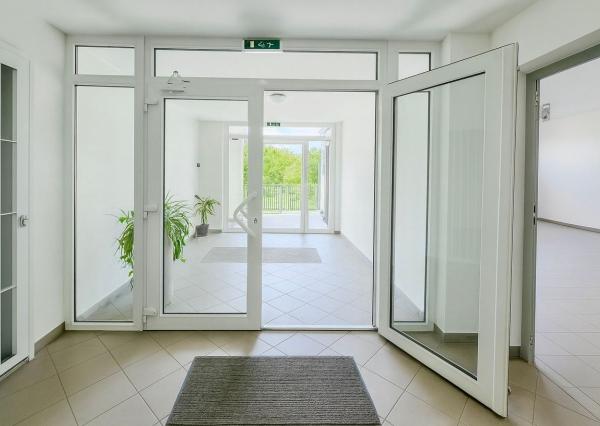 BE.LIVE COMPANY- PRENÁJOM- NEBYTOVÉHO PRIESTORU- KADNÁROVÁ ULICA- RAČA- BA