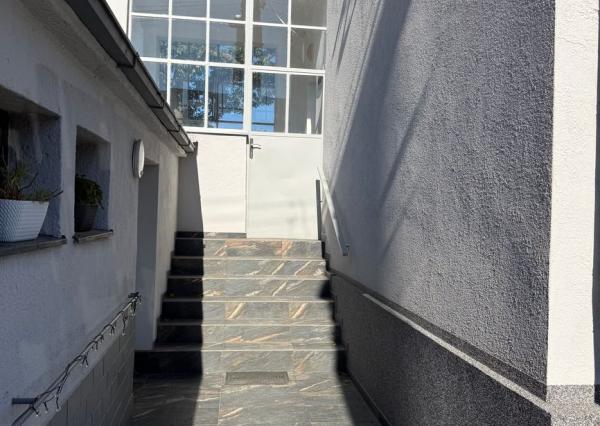 BE.LIVE COMPANY- PRENÁJOM-SLNEČNÝ- 3- IZBOVÝ-BY- 75M2- STARÉ MESTO