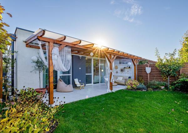 REZERVOVANÝ BE.LIVE COMPANY- NA PREDAJ- ŠTÝLOVÝ- 4-IZBOVÝ-  RODINNÝ DOM- NOVOSTAVBA- HRUBÁ BORŠA