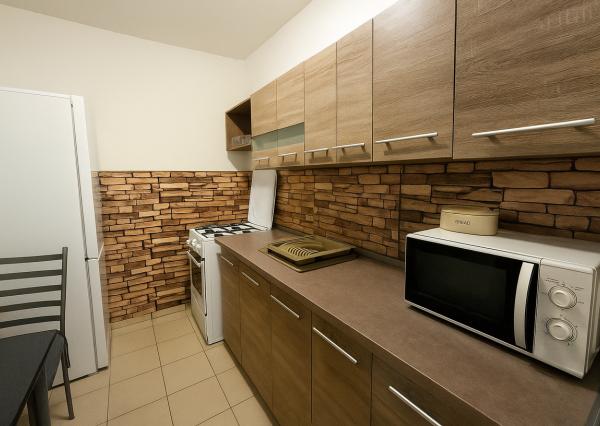 NA PREDAJ - 1-IZBOVÝ BYT - ÚTULNÝ - PRAKTICKY RIEŠENÝ - DÚBRAVKA