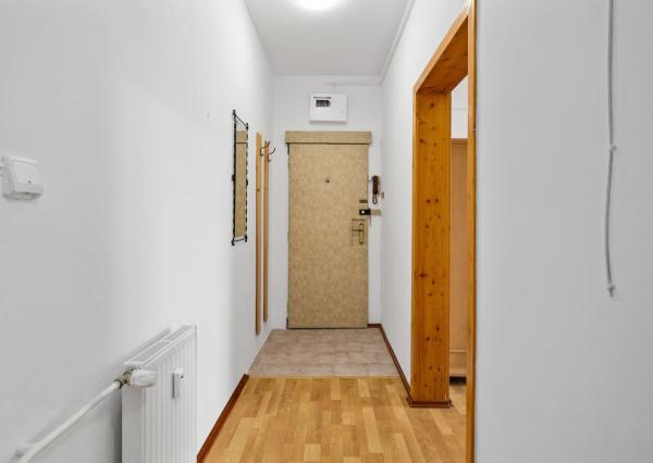 BE.LIVE COMPANY - NA PREDAJ - NADŠTANDARDNE VEĽKÝ 1-IZBOVÝ BYT S BALKÓNOM – SKVELÁ DISPOZÍCIA A NÁDHERNÝ VÝHĽAD