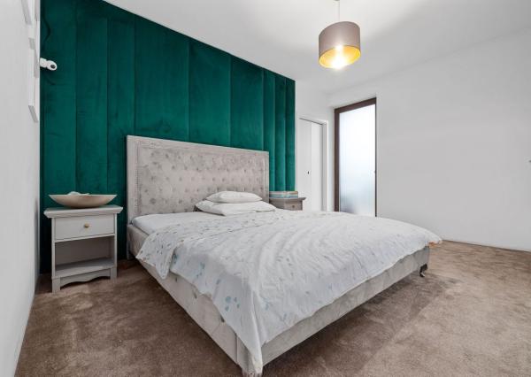 BE.LIVE COMPANY- PREDAJ- EXKLUZÍVNY- 5-IZBOVÝ DOM- EKOOSADA-  VEĽKÉ UĽANY