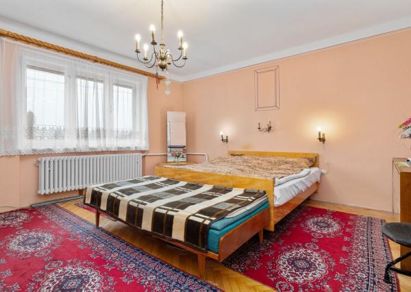 BE.LIVE COMPANY- NA PREDAJ- RODINNÝ DOM- S VEĽKORYSÝM POZEMKOM 2278m2- VLKY 