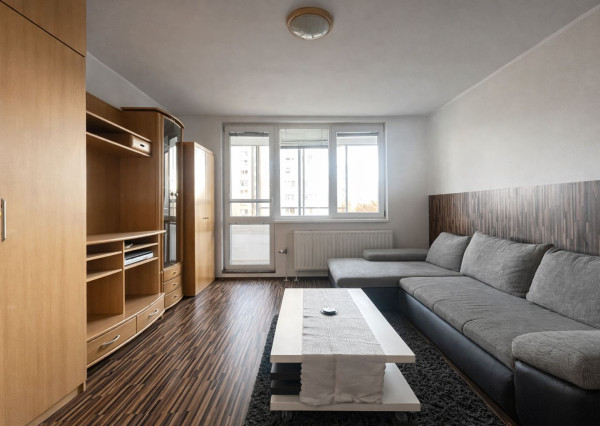 PRENAJATÝ- BE.LIVE COMPANY- PRENÁJOM- 3-IZBOVÝ- BYT- MLYNAROVIČOVA ULICA- PETRŽALKA