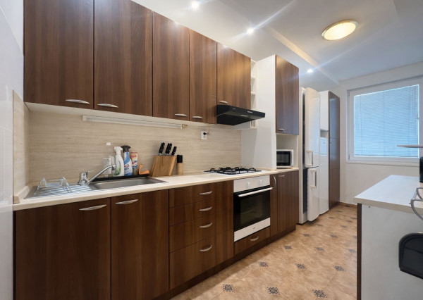 PRENAJATÝ- BE.LIVE COMPANY- PRENÁJOM- 3-IZBOVÝ- BYT- MLYNAROVIČOVA ULICA- PETRŽALKA