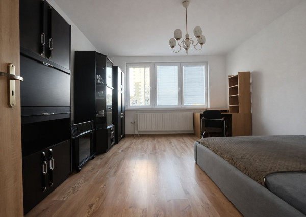 PRENAJATÝ- BE.LIVE COMPANY- PRENÁJOM- 3-IZBOVÝ- BYT- MLYNAROVIČOVA ULICA- PETRŽALKA