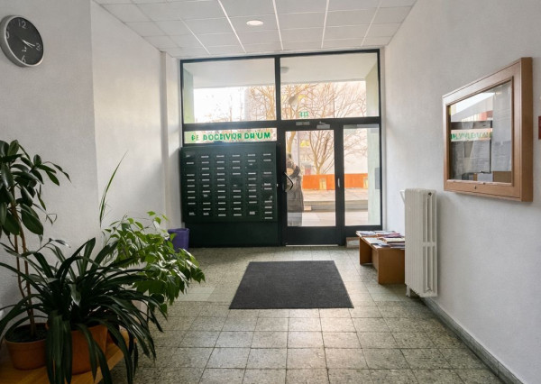 PRENAJATÝ- BE.LIVE COMPANY- PRENÁJOM- 3-IZBOVÝ- BYT- MLYNAROVIČOVA ULICA- PETRŽALKA