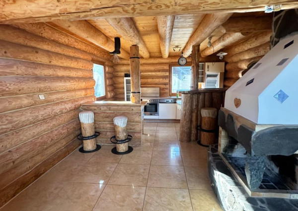 BE.LIVE COMPANY – NA PREDAJ – ORIGINÁLNY KANADSKÝ ZRUB – KRB, SAUNA - VEĽKORYSÝ POZEMOK PRI LESE - OBEC JAKUBOV 