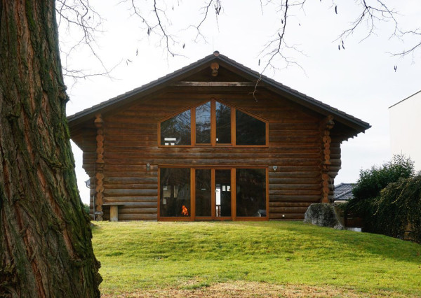 BE.LIVE COMPANY – NA PREDAJ – ORIGINÁLNY KANADSKÝ ZRUB – KRB, SAUNA - VEĽKORYSÝ POZEMOK PRI LESE - OBEC JAKUBOV 