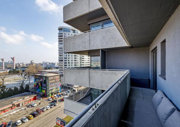 REZERVOVANÝ- BE.LIVE COMPANY – MODERNÝ 2-IZBOVÝ BYT - ARCHITEKTONICKÝ DIZAJN – S DVOMA BALKÓNMI – NOVOSTAVBA – TEHELNÉ POLE- BRATISLAVA 