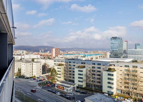 REZERVOVANÝ- BE.LIVE COMPANY – MODERNÝ 2-IZBOVÝ BYT - ARCHITEKTONICKÝ DIZAJN – S DVOMA BALKÓNMI – NOVOSTAVBA – TEHELNÉ POLE- BRATISLAVA 