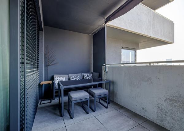 REZERVOVANÝ- BE.LIVE COMPANY – MODERNÝ 2-IZBOVÝ BYT - ARCHITEKTONICKÝ DIZAJN – S DVOMA BALKÓNMI – NOVOSTAVBA – TEHELNÉ POLE- BRATISLAVA 