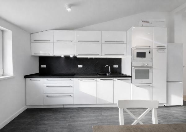 PRENAJATÝ- BE.LIVE COMPANY- PRENÁJOM- 2-IZBOVÝ BYT- S PARKOVANÍM- BRATISLAVSKÁ- ŠAMORÍN