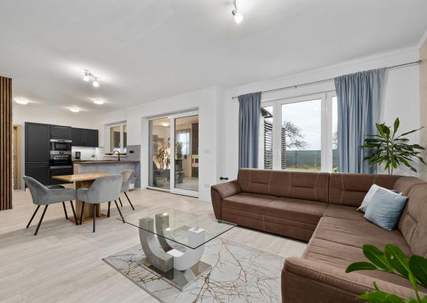 BE.LIVE COMPANY- PREDAJ- 2-IZBOVÝ- BYT- ZIMNÁ ZÁHRADA- POZEMOK- MALÝ BIEL- SENEC