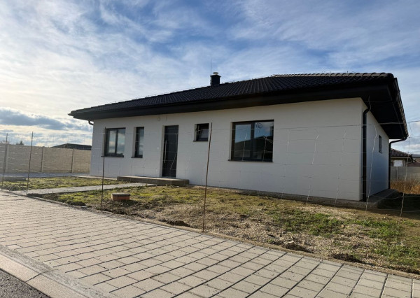 BE.LIVE COMPANY- NA PREDAJ- 4-IZBOVÝ- BUNGALOV- NOVOSTAVBA- MOST PRI BRATISLAVE 