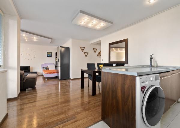 BE.LIVE COMPANY- PREDAJ- KRÁSNY- 3-IZBOVÝ- BYT- PARKOVACIE MIESTO- STARÉ MESTO