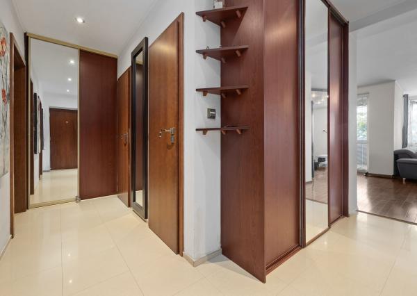 BE.LIVE COMPANY- PREDAJ- KRÁSNY- 3-IZBOVÝ- BYT- PARKOVACIE MIESTO- STARÉ MESTO